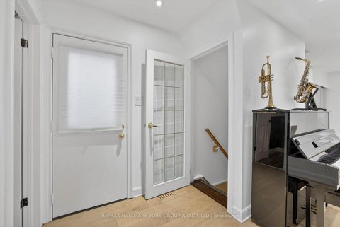 Photo 18 at 459 Sandford Street, Central Newmarket, Newmarket