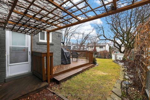 Photo 37 at 459 Sandford Street, Central Newmarket, Newmarket