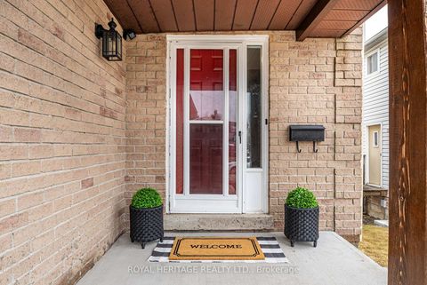 Photo 1 at 49 Browning Trail, Letitia Heights, Barrie