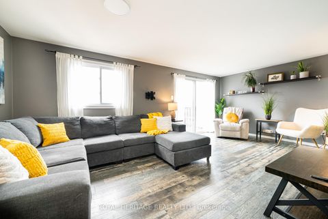 Photo 7 at 49 Browning Trail, Letitia Heights, Barrie