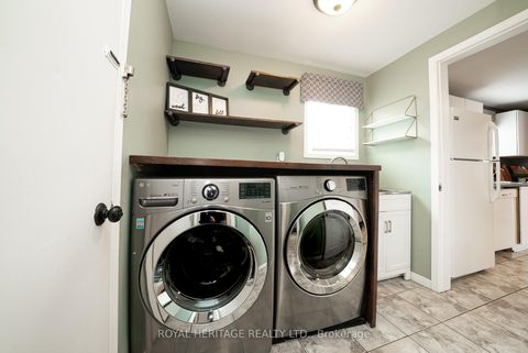 Photo 11 at 49 Browning Trail, Letitia Heights, Barrie