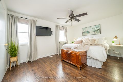 Photo 14 at 49 Browning Trail, Letitia Heights, Barrie