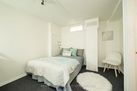 Photo 23 at 49 Browning Trail, Letitia Heights, Barrie