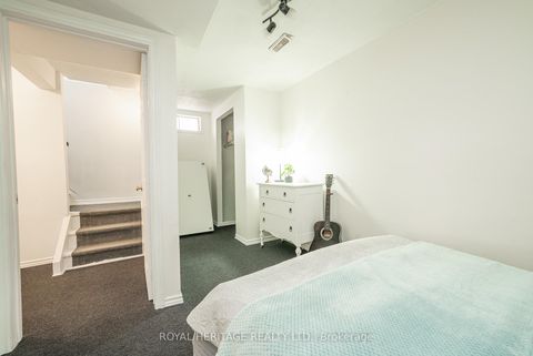 Photo 24 at 49 Browning Trail, Letitia Heights, Barrie