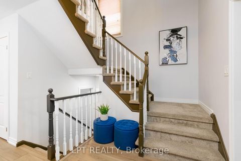 Photo 12 at 51 Catherine Drive, Painswick South, Barrie