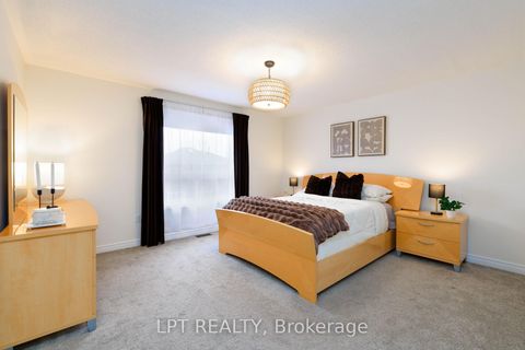 Photo 15 at 51 Catherine Drive, Painswick South, Barrie