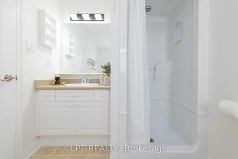 Photo 17 at 51 Catherine Drive, Painswick South, Barrie