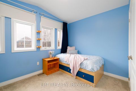 Photo 21 at 51 Catherine Drive, Painswick South, Barrie