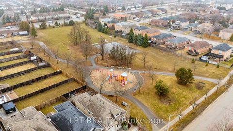 Photo 34 at 51 Catherine Drive, Painswick South, Barrie