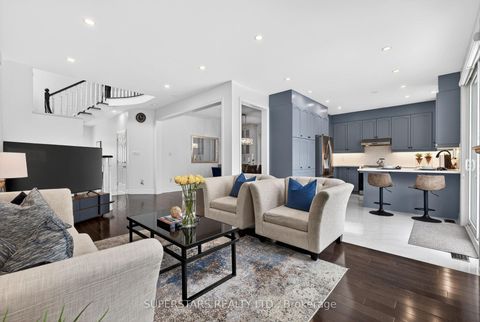 Photo 12 at 68 Albright Crescent, Jefferson, Richmond Hill