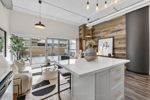 Photo 11 at 211 - 2 Fieldway Road, City Centre West, Toronto