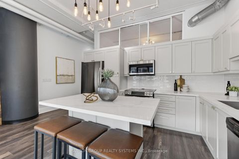 Photo 12 at 211 - 2 Fieldway Road, City Centre West, Toronto