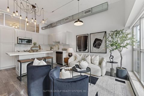 Photo 15 at 211 - 2 Fieldway Road, City Centre West, Toronto