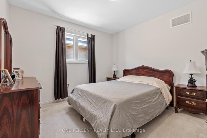 Photo 19 at 6 Duffel Crescent, Georgetown, Halton Hills