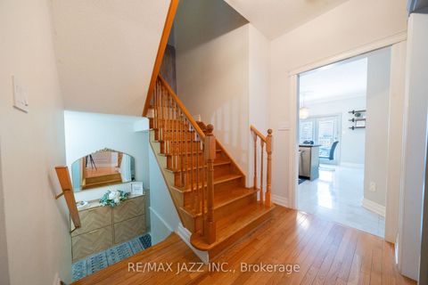 Photo 5 at 550 Bert Budd Avenue, College Manor, Newmarket