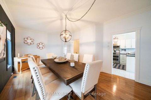 Photo 9 at 550 Bert Budd Avenue, College Manor, Newmarket