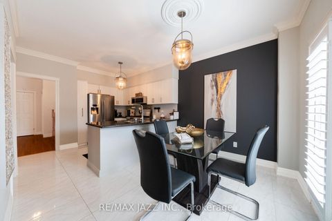 Photo 14 at 550 Bert Budd Avenue, College Manor, Newmarket