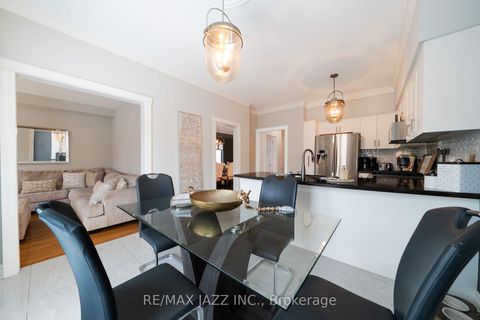 Photo 15 at 550 Bert Budd Avenue, College Manor, Newmarket