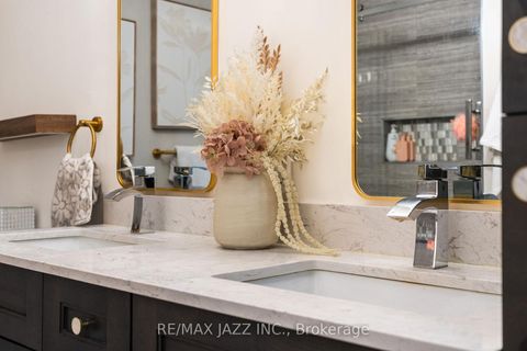 Photo 25 at 550 Bert Budd Avenue, College Manor, Newmarket