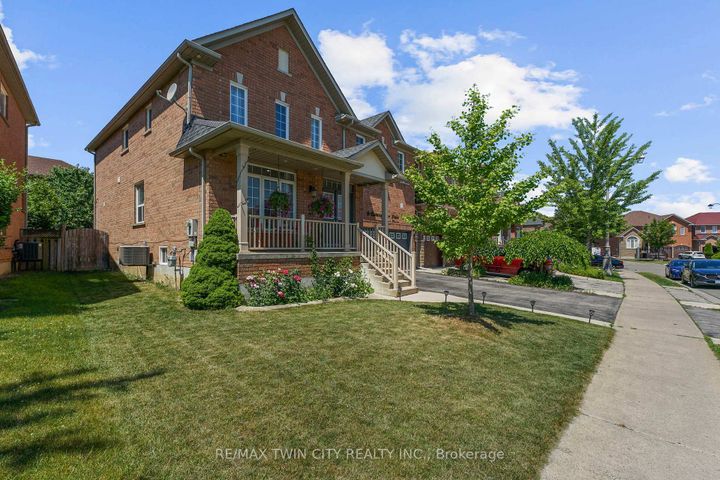 Photo 3 at 6 Canarygrass Drive, Wellington, Brampton
