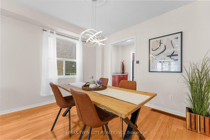 Photo 7 at 6 Canarygrass Drive, Wellington, Brampton