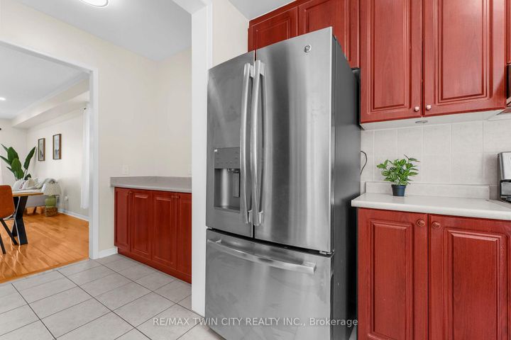 Photo 17 at 6 Canarygrass Drive, Wellington, Brampton