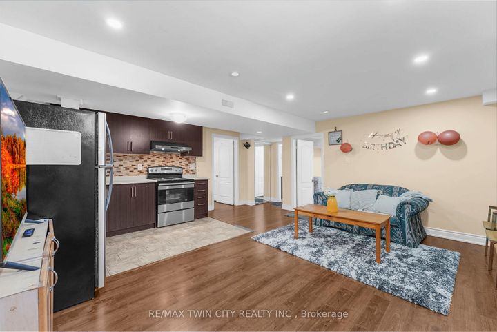 Photo 27 at 6 Canarygrass Drive, Wellington, Brampton