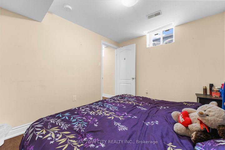 Photo 29 at 6 Canarygrass Drive, Wellington, Brampton