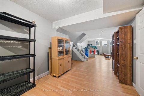 Photo 27 at 123 Biscayne Boulevard, Keswick South, Georgina