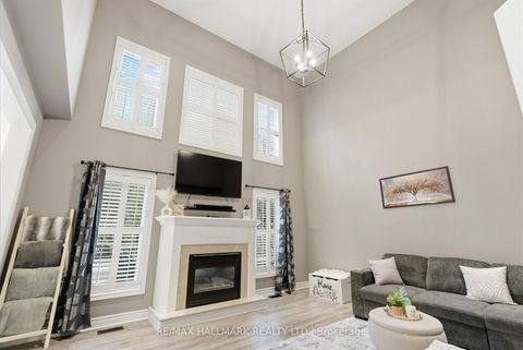 Photo 15 at 897 Oberland Drive, Pinecrest, Oshawa