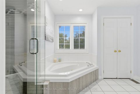 Photo 24 at 897 Oberland Drive, Pinecrest, Oshawa