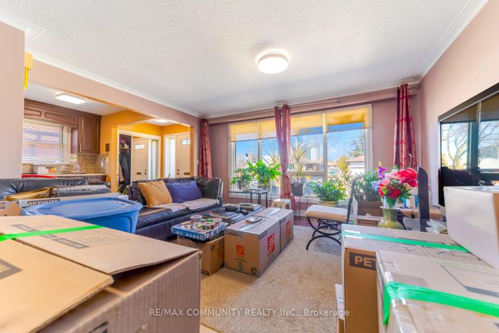 Photo 9 at 17 Madrid Street, Bendale, Toronto