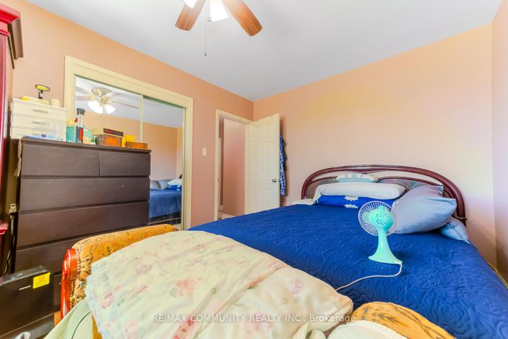 Photo 22 at 17 Madrid Street, Bendale, Toronto