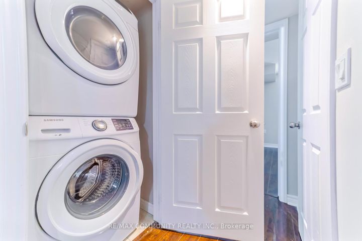 Photo 40 at 17 Madrid Street, Bendale, Toronto