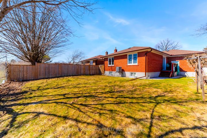 Photo 44 at 17 Madrid Street, Bendale, Toronto