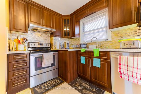 Photo 13 at 17 Madrid Street, Bendale, Toronto