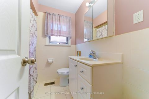 Photo 18 at 17 Madrid Street, Bendale, Toronto