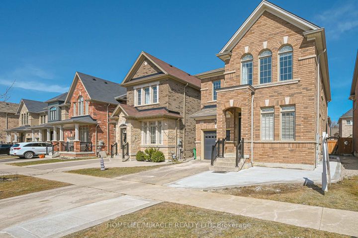 Photo 1 at 15 Fringetree Road, Wellington North, Brampton