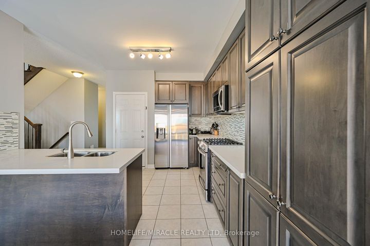 Photo 8 at 15 Fringetree Road, Wellington North, Brampton