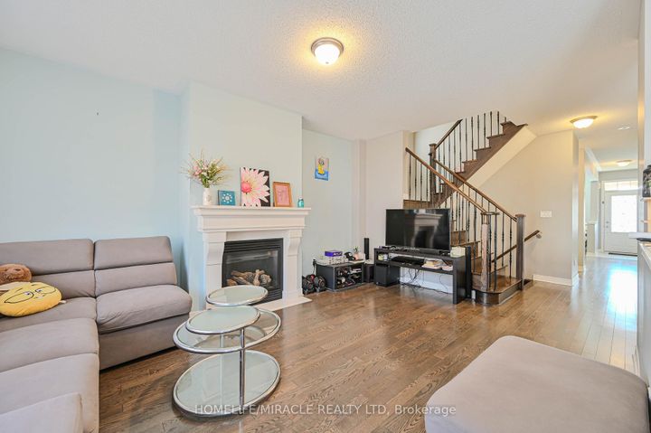 Photo 12 at 15 Fringetree Road, Wellington North, Brampton