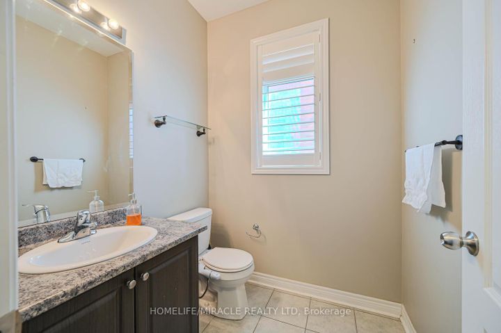 Photo 13 at 15 Fringetree Road, Wellington North, Brampton