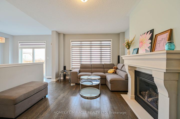 Photo 14 at 15 Fringetree Road, Wellington North, Brampton