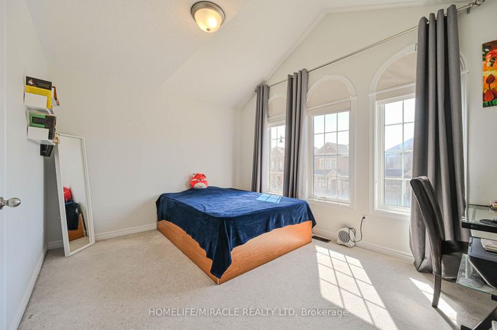 Photo 26 at 15 Fringetree Road, Wellington North, Brampton