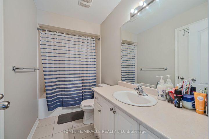 Photo 27 at 15 Fringetree Road, Wellington North, Brampton