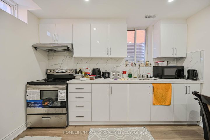 Photo 31 at 15 Fringetree Road, Wellington North, Brampton