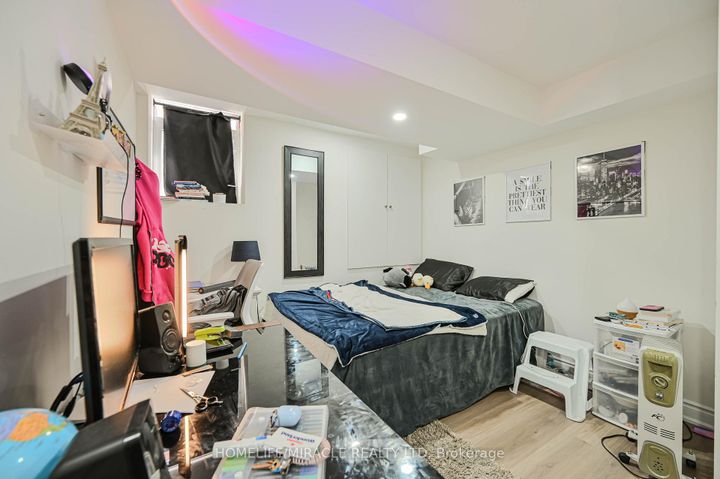 Photo 33 at 15 Fringetree Road, Wellington North, Brampton