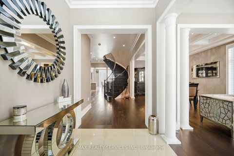 Photo 2 at 36 West Coast Trail, Nobleton, King