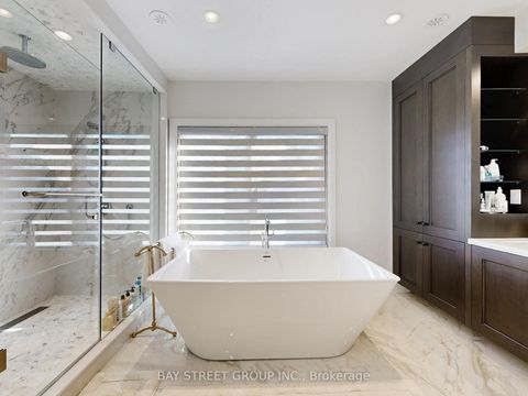 Photo 20 at 31 Evergreen Gardens, Leaside, Toronto