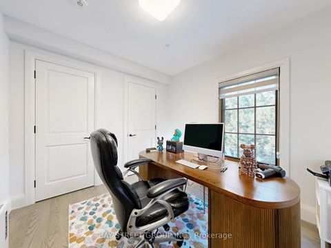 Photo 29 at 31 Evergreen Gardens, Leaside, Toronto