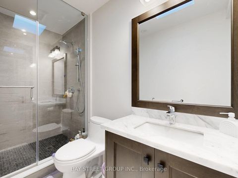 Photo 30 at 31 Evergreen Gardens, Leaside, Toronto